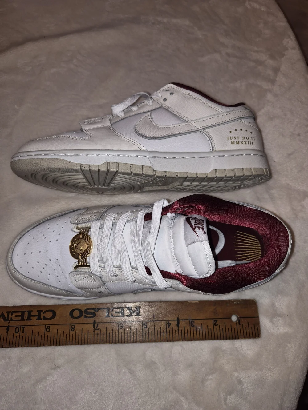 Nike Dunk Low SE Just Do It White Team Red DV1160-100 Women’s 10 / Men’s 8.5